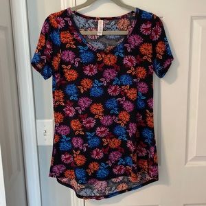 LuLaRoe Classic Tee, size XS